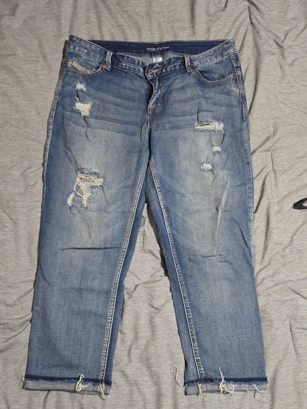 Maurices Women's Distressed Cropped Jeans - Light Blue Denim